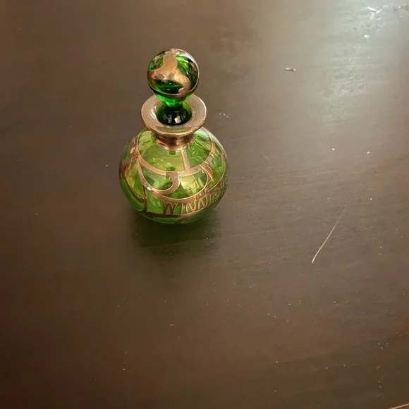 Beautiful Green Glass Perfume Bottles - Picture 2 of 7